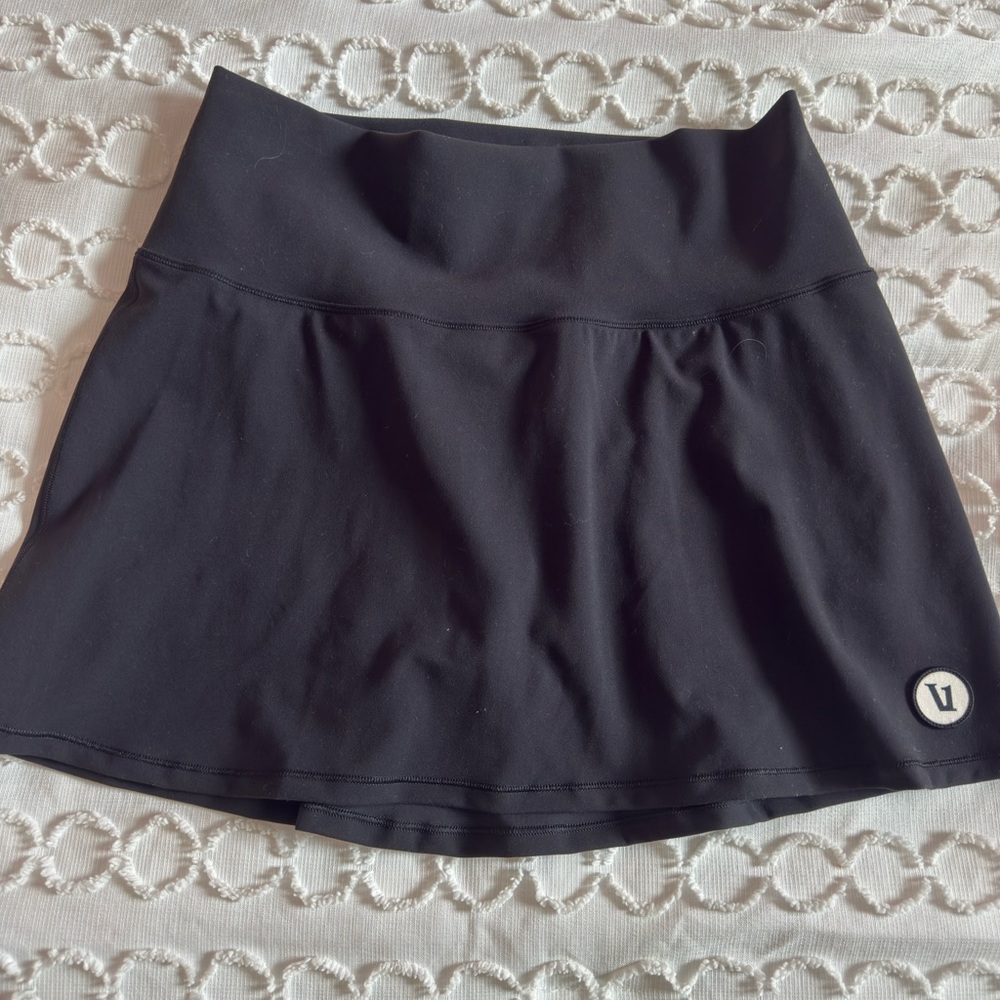 Vuori Black volley skirt. New without tags!